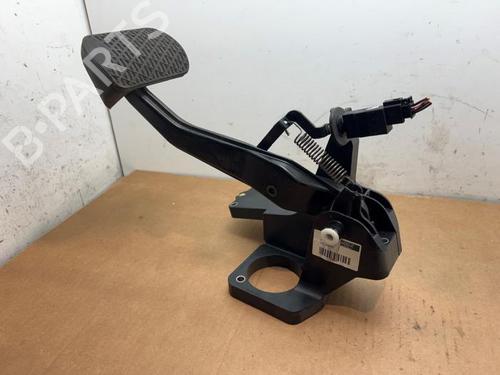 Used Break pedal Break pedal 38820339 38820339