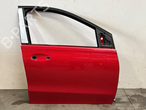 right-front-door-mercedes-benz-b-class-sports-tourer-w247-2018-38816612 main image