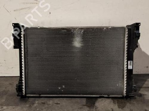 water-radiator-mercedes-benz-c-class-w204-2007-2008-2009-2010-2011-2012-2013-2014-2015-38817663 main image