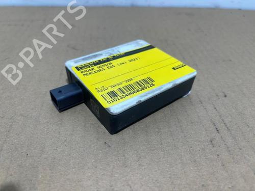 electronic-sensor-mercedes-benz-eqs-suv-x296-2022-38825670 main image