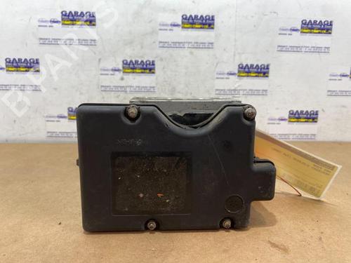 Used ABS pump ABS pump MERCEDES-BENZ C-CLASS T-Model (S202) C 220 T CDI (202.193) (125 hp) 38848413 38848413