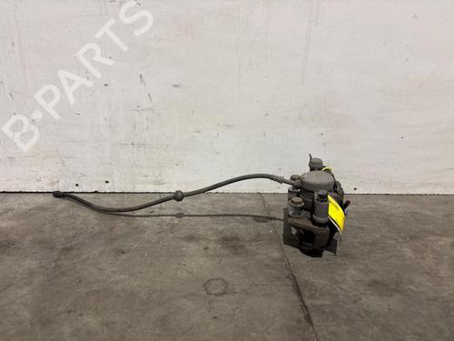 Used Left rear brake caliper Left rear brake caliper MERCEDES-BENZ SPRINTER 3,5-t Van (B907, B910) 311 CDI (910.631, 910.633) (114 hp) 38825541 38825541
