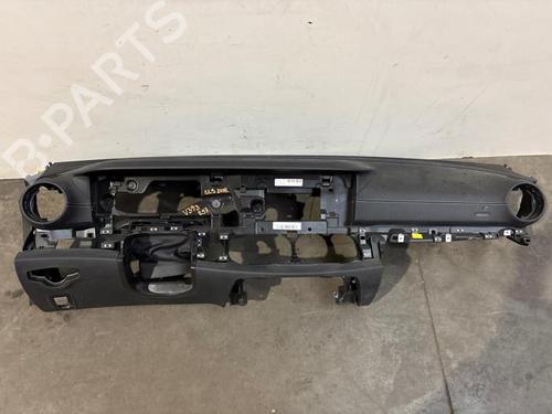dashboard-mercedes-benz-cls-c257-2017-38824786 main image