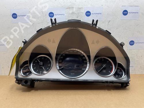 Used Instrument cluster Instrument cluster 38833820 38833820