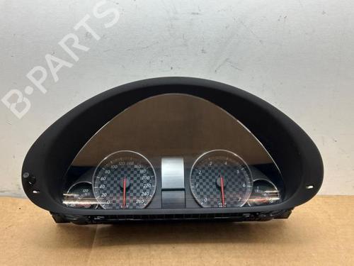 Used Instrument cluster Instrument cluster MERCEDES-BENZ C-CLASS Coupe (CL203) C 180 Kompressor (203.746) (143 hp) 38821572 38821572