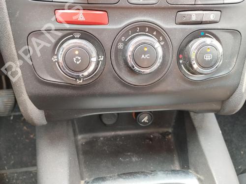 Used Climate control Climate control 38308369 38308369
