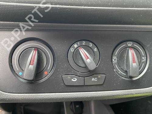 Varmeblæser SEAT IBIZA IV SC (6J1, 6P5) 1.4 TDI (80 hp) 27659306