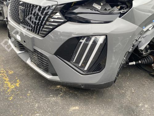 Used Left daytime light Left daytime light 37750711 37750711