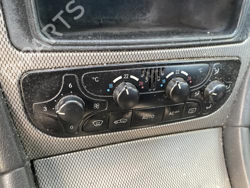 AC-Styringsenhed/Manøvreenhed MERCEDES-BENZ C-CLASS Coupe (CL203) C 200 CDI (203.707) (122 hp) 30485523