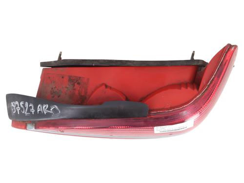 Høyre baklys Høyre baklys PEUGEOT 406 (8B) 1.8 16V (110 hp) 31584966 31584966