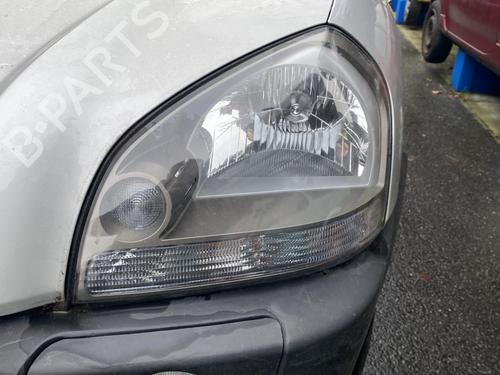 Used Left headlight Left headlight HYUNDAI TUCSON (JM) 2.0 CRDi All-wheel Drive (113 hp) 27520147 27520147