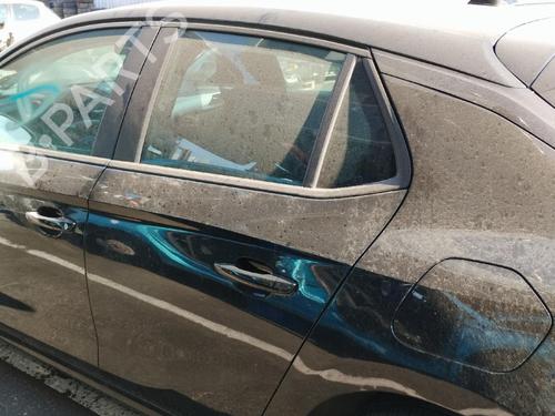 Used Left rear door Left rear door 37613105 37613105