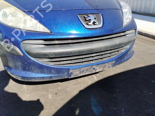 Used Front bumper reinforcement Front bumper reinforcement 36238234 36238234
