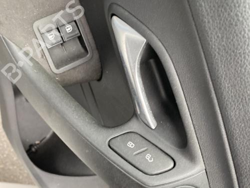 Used Left front window switch VW POLO V (6R1, 6C1) 1.2 TDI (75 hp) 25675703