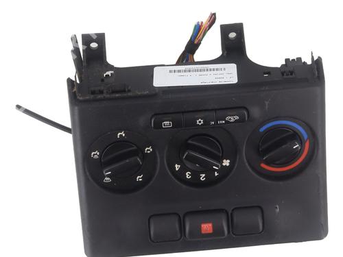 climate-control-opel-zafira-a-mpv-t98-1999-2000-2001-2002-2003-2004-2005-2006-26436496 main image