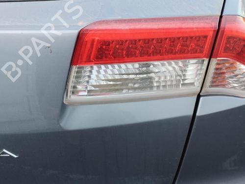 Højre baklys, luke Højre baklys, luke RENAULT LAGUNA III (BT0/1) 1.5 dCi (BT00, BT0A, BT0T, BT1J) (110 hp) 37270985 37270985