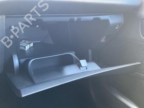 Vano posta oggetti PEUGEOT 208 I (CA_, CC_) 1.6 HDi / BlueHDi 75 (75 hp) 30759244