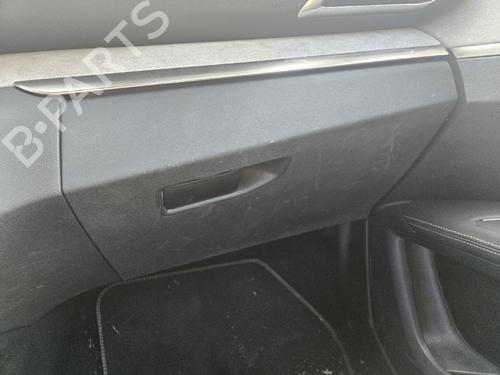 Used Glove box Glove box 38940727 38940727