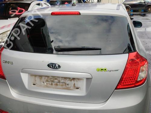 Bakluke CC/Kombi-Kupé KIA CEE'D Hatchback (ED) 1.6 CRDi 115 (115 hp) 27345702