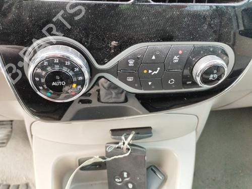 climate-control-renault-zoe-bfm_-2012-36369245 main image