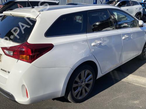 Used Parts TOYOTA AURIS Estate (_E18_) 1.8 Hybrid (ZWE186_, ZWE186R, ZWE186H) (136 hp) 2535479