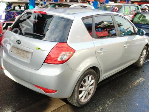 KIA CEE'D Hatchback (ED) 1.6 CRDi 90 2537053