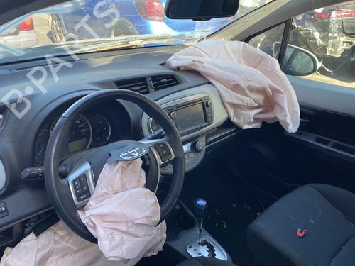 Fuel flap TOYOTA YARIS (_P13_) 1.5 Hybrid (NHP130_, NHP130) | BP29079309C131 