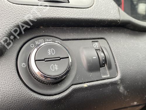 Used Headlight switch OPEL INSIGNIA A (G09) 1.6 CDTi (68) (136 hp) 27683774