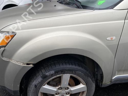 Used Left front fenders MITSUBISHI OUTLANDER II (CW_W) 2.0 DI-D (CW8W) (140 hp) 25677606