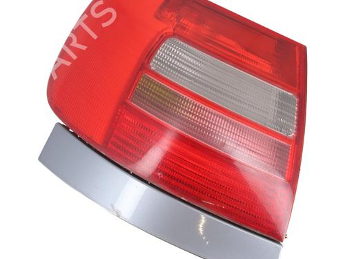 Venstre baglygte AUDI A4 B5 (8D2) 1.8 T (150 hp) 31591093