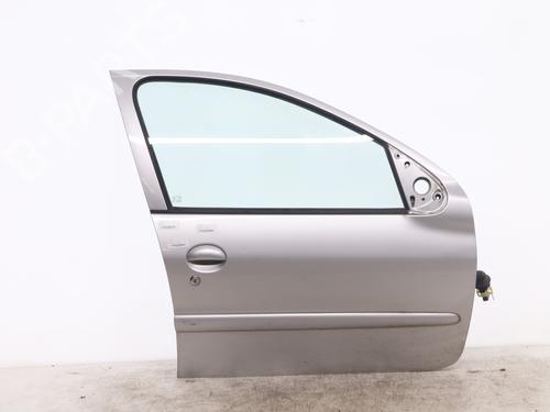 Used Right front door PEUGEOT 206+ (2L_, 2M_) 1.4 HDi eco 70 (68 hp) 30127971