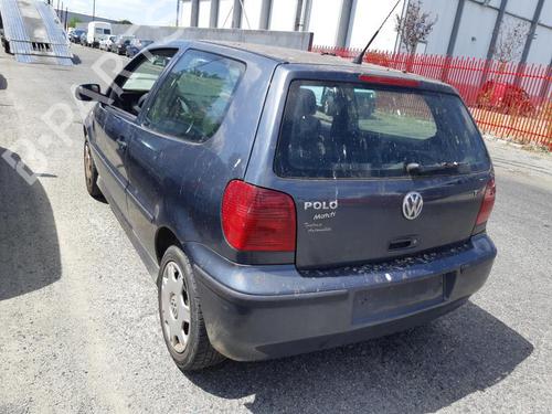 Left headlight VW POLO (6N2) 1.4 TDI | BP25699235C28 