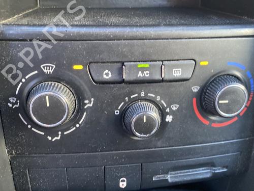 Used Climate control PEUGEOT 207 (WA_, WC_) 1.6 HDi (90 hp) 30752694