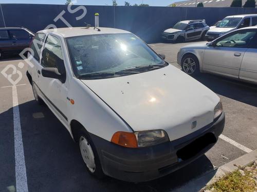 Used Parts FIAT PUNTO (176_)  1.7 TD  2538644