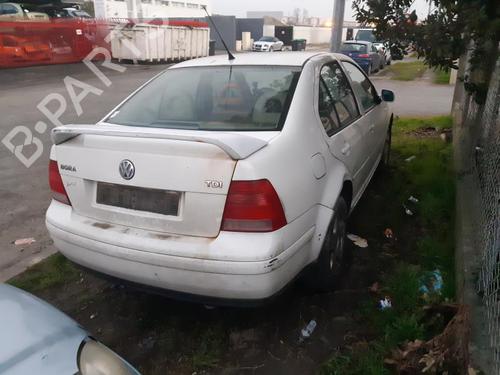 Left taillight VW BORA I (1J2) 1.9 TDI | BP25687829C34 