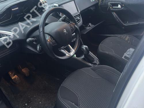 Airbag passager Airbag passager PEUGEOT 208 I (CA_, CC_) 1.2 VTI 82 (82 hp) 33946094 33946094