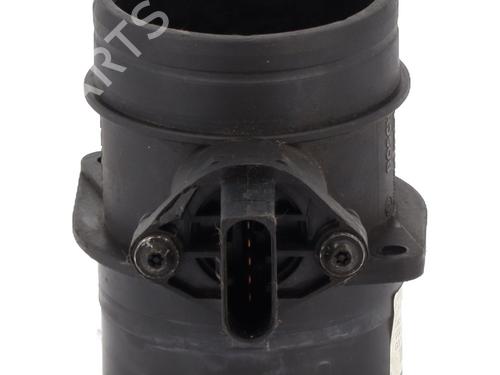 Used Mass air flow sensor VW GOLF IV (1J1) 1.9 TDI (90 hp) 25698678