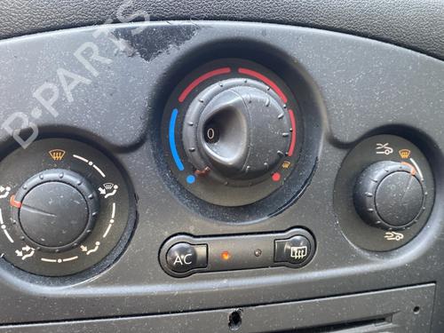 Used Heater blower motor RENAULT CLIO III (BR0/1, CR0/1) 1.5 dCi (BR17, CR17) (86 hp) 28277188
