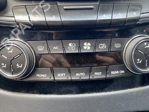 climate-control-peugeot-508-sw-i-8e_-2010-2011-2012-2013-2014-2015-2016-2017-2018-25895359 main image