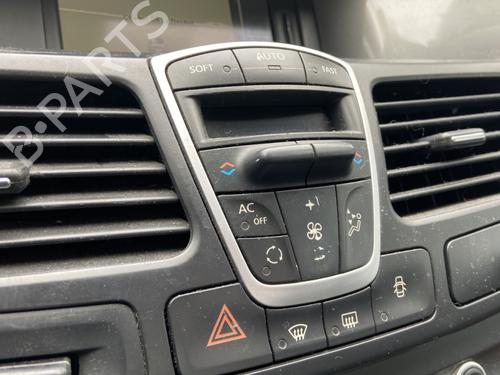 Airco bedieningspaneel RENAULT LAGUNA III (BT0/1) 2.0 dCi (BT07, BT0J, BT14, BT1A, BT1S) (131 hp) 25690413