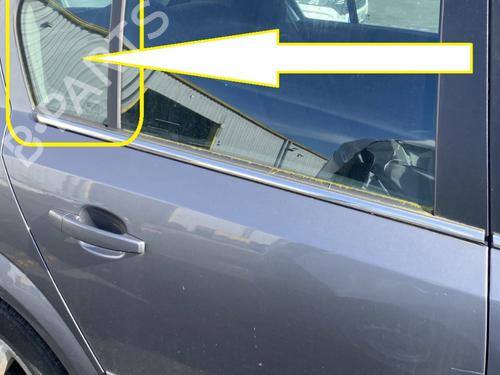 rear-right-door-window-opel-astra-h-a04-2004-2005-2006-2007-2008-2009-2010-2011-2012-2013-2014-32595679 main image
