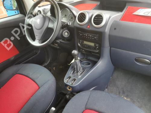 Left headlight PEUGEOT 1007 (KM_) 1.4 HDi | BP25698871C28  - Image 7