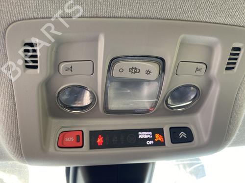 Used Interior roof light Interior roof light CITROËN C3 III (SX) 1.5 BlueHDi 100 (SXYHYP, SXYHTU) (102 hp) 25678060 25678060