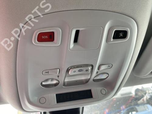 Luz interior Luz interior PEUGEOT 308 II (LB_, LP_, LW_, LH_, L3_) 1.5 BlueHDi 130 (131 hp) 33610531 33610531