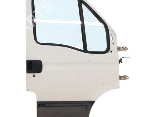 Used Right front door Right front door IVECO DAILY III Van 29 L 10 V (ALJA43A2, ALJA42A2, ALJA41A2) (95 hp) 34044003 34044003