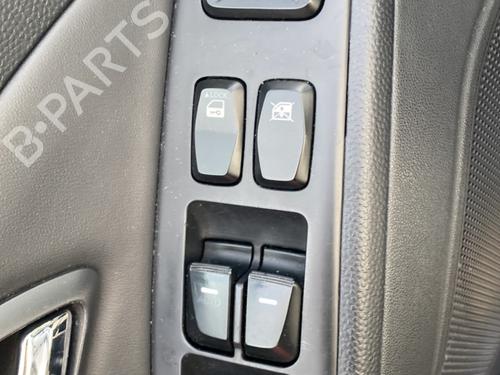 Used Left front window switch HYUNDAI ix35 (LM, EL, ELH) 2.0 CRDi 4WD (184 hp) 32726276