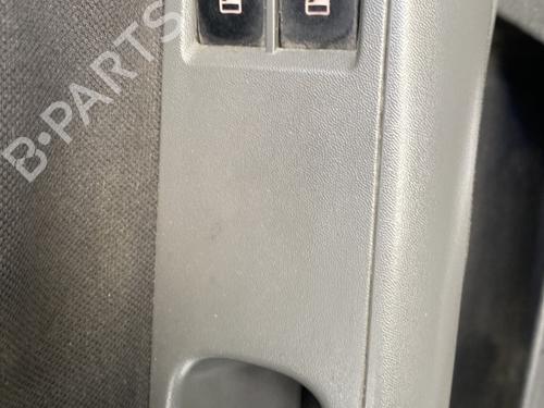 Used Left front window switch SEAT IBIZA III (6L1) 1.4 TDI (70 hp) 29303918