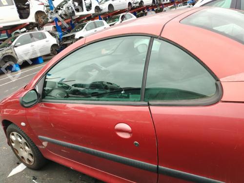 Used Left front door Left front door PEUGEOT 206 CC (2D) 1.6 16V (2DNFUF, 2DNFUR) (109 hp) 35926898 35926898