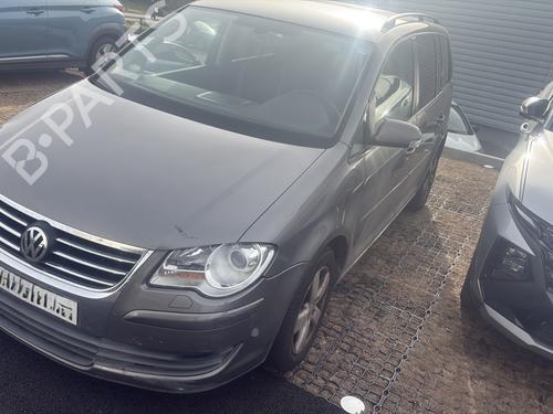 Left headlight VW TOURAN (1T1, 1T2) 1.9 TDI | BP30732632C28