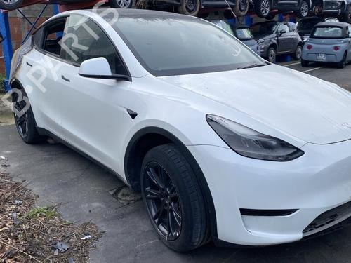 Pièces Détachées Usagées TESLA MODEL Y (5YJY) EV 4410630